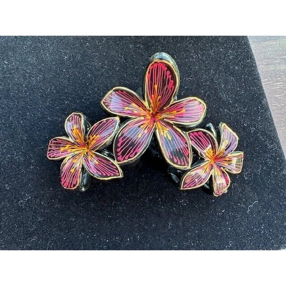 Accessories - Floral Hair Claw Clip Women Tropical Plumeria Flower Clamp For Hair Styling